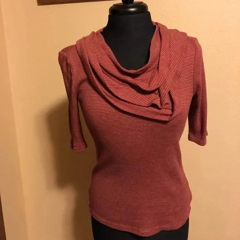 Anthropologie 3/4 Sleeve Decorative Neckline